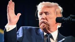 डोनाल्ड ट्रंप ने कहा- ‘हमें किसी की मदद की ज़रूरत नहीं’